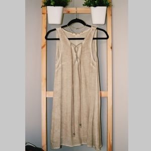 Front cross swing dress